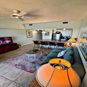 Penthouse Floor 1 Bedroom Direct Oceanfront Wyndham Ocean Walk - Daytona Funland 1908 Apartment